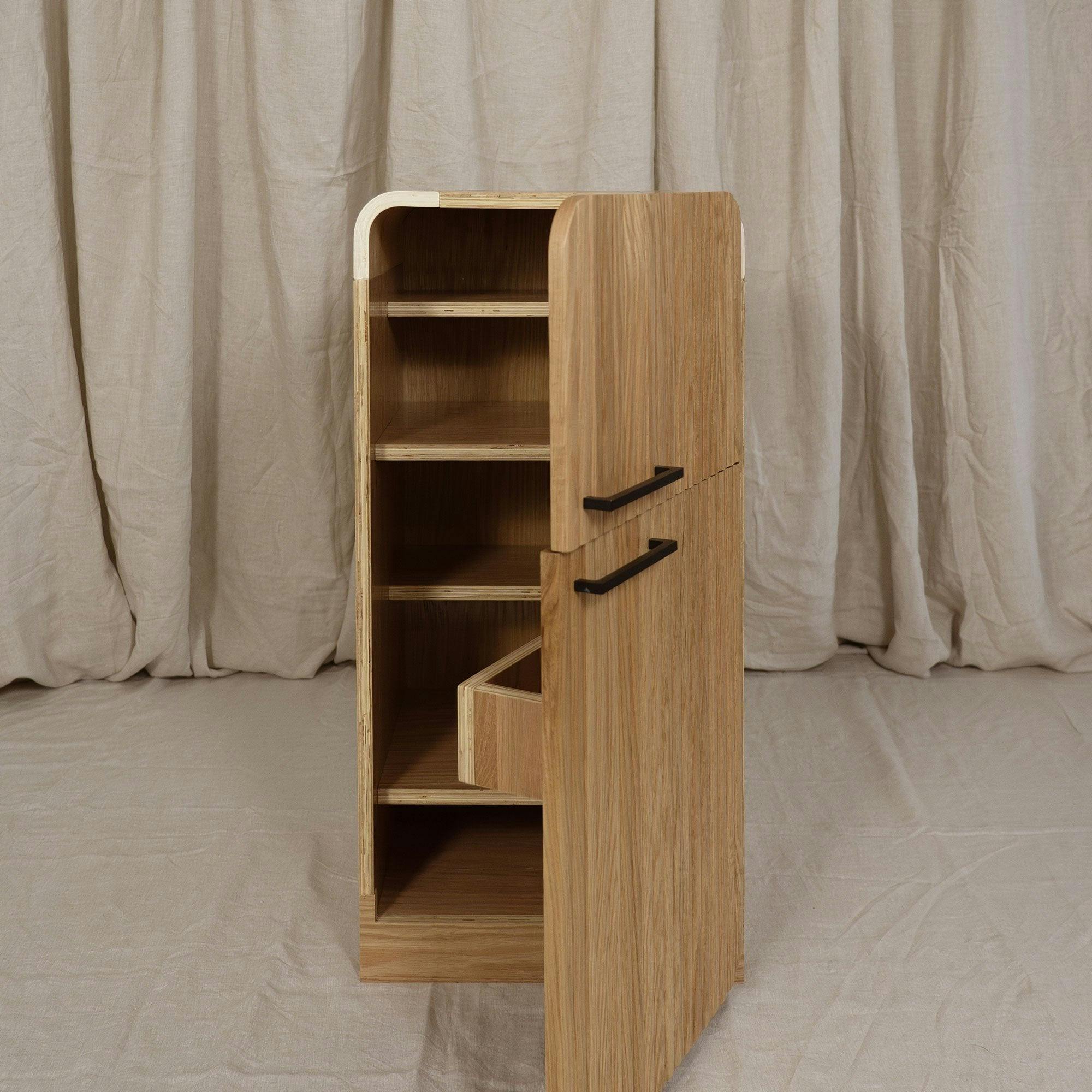 Oak Fluted Play Fridge – Montessori Wooden Toy Refrigerator
