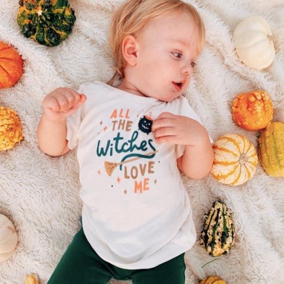 graphic tee | witches love me