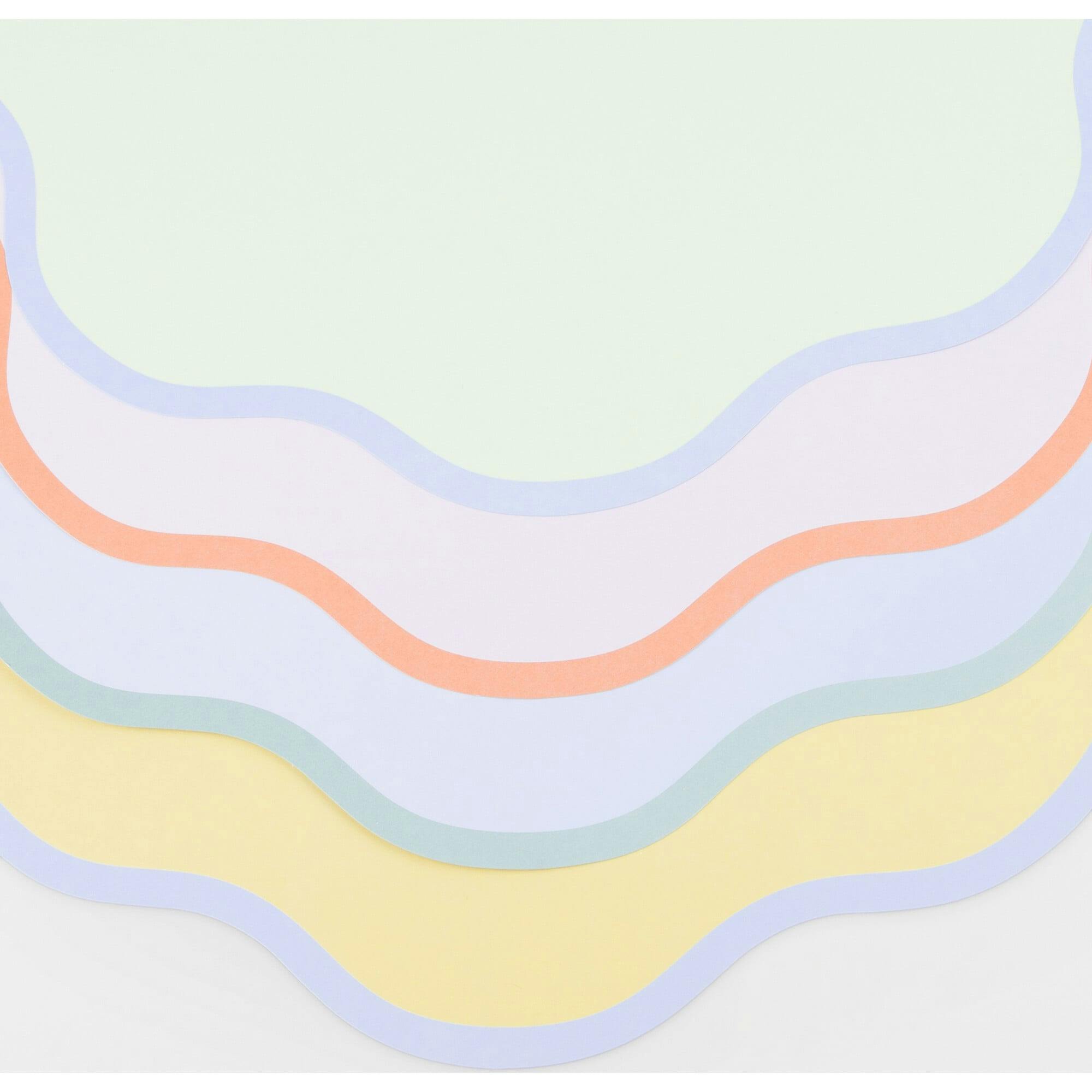 Wavy Round Paper Placemats