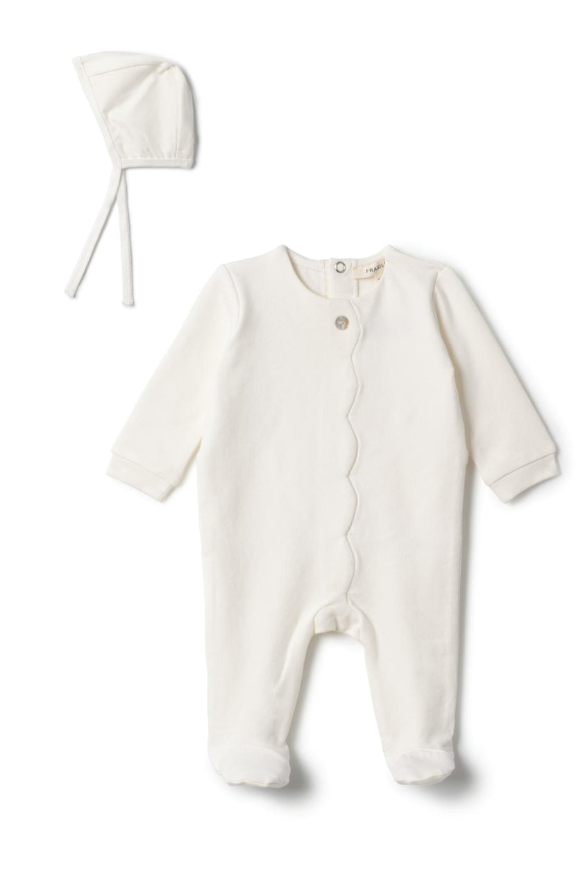 Cotton Scalloped Snap Front Romper and Bonnet Two Piece Set