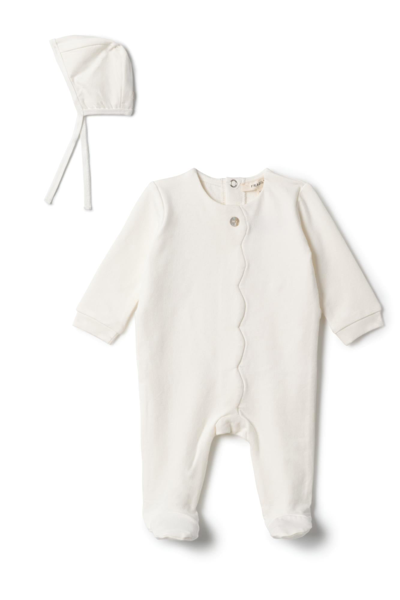 Cotton Scalloped Snap Front Romper and Bonnet Two Piece Set