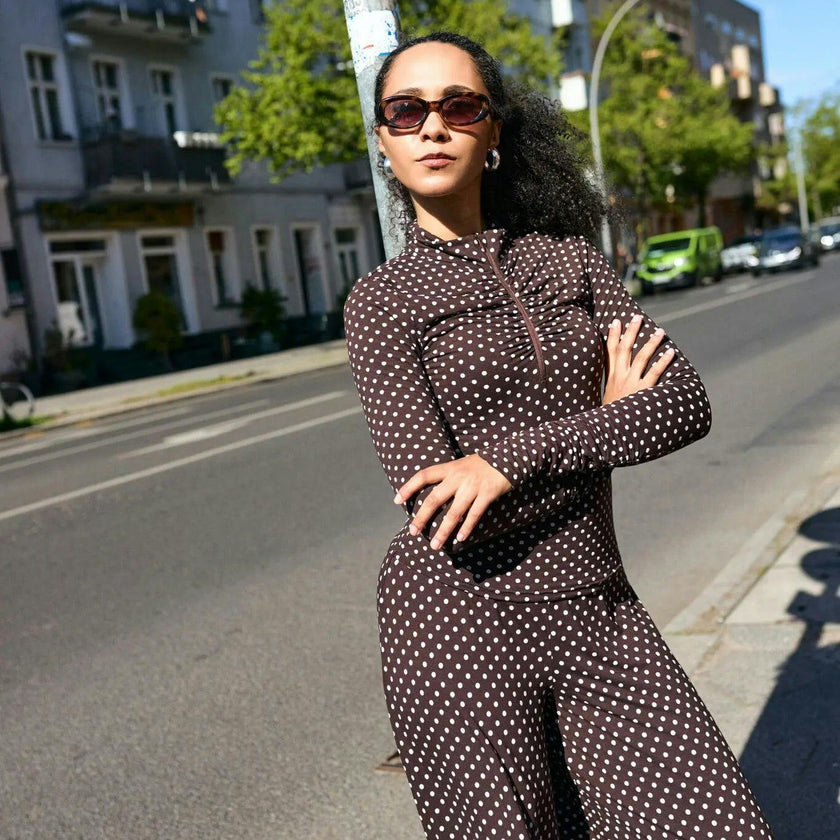 women's longsleeve – choco dots