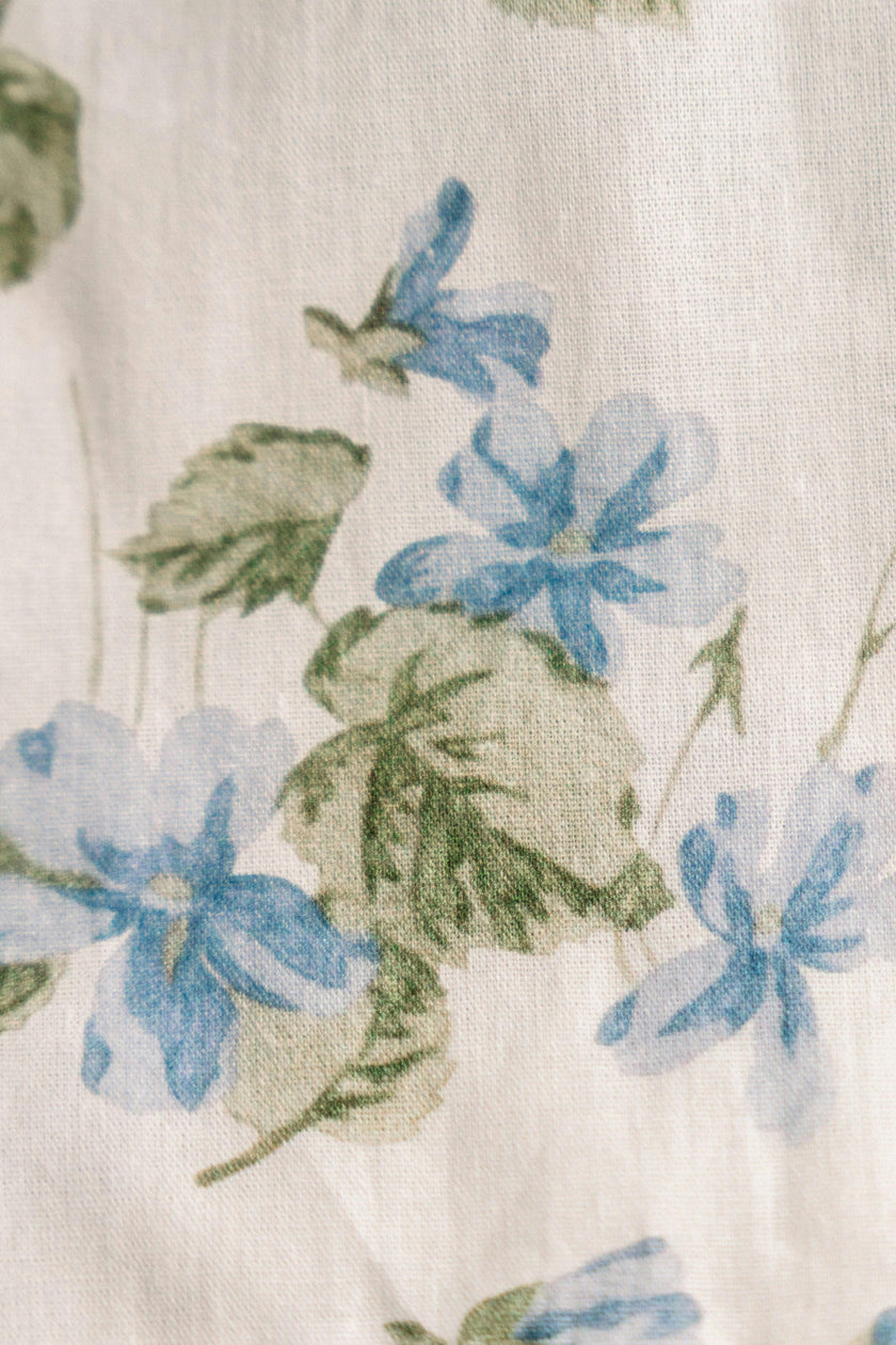 Cornflower Lane Timeless Floral Ruffle Zipper Pouch