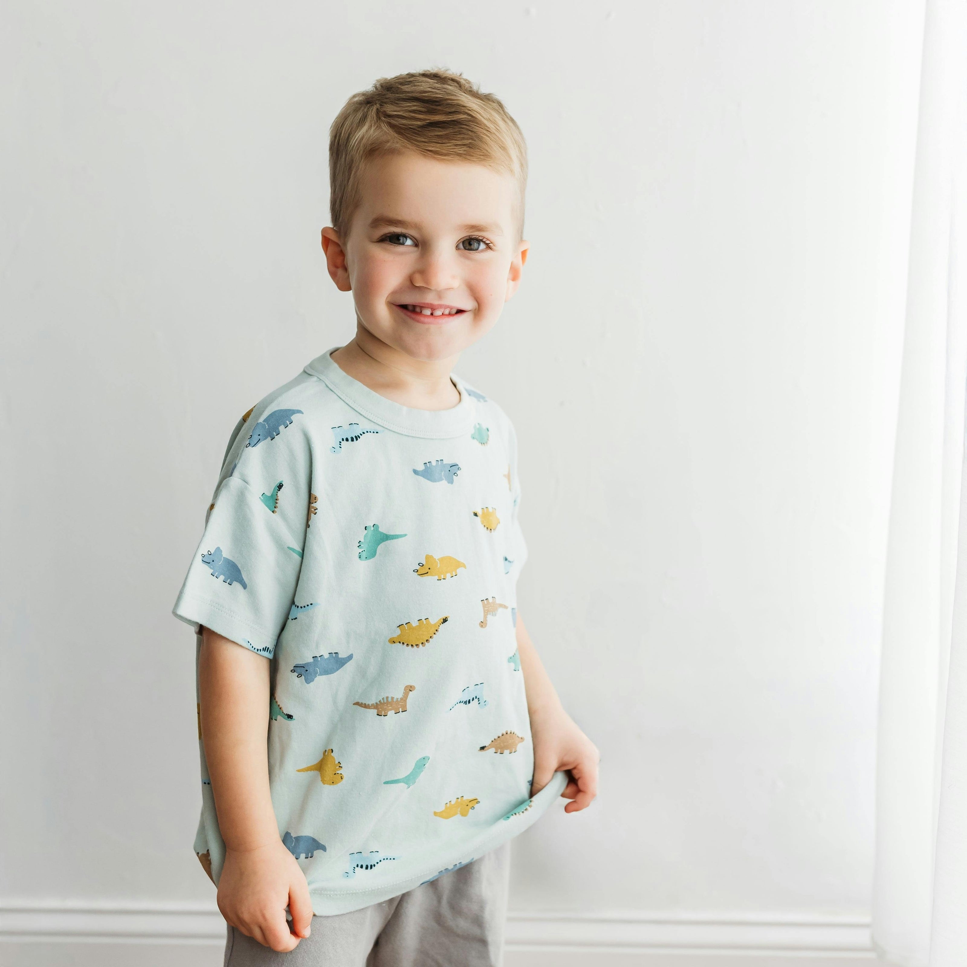 dino tee