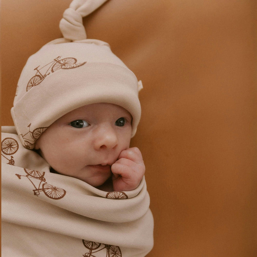 Organic Swaddle Blanket & Hat Set