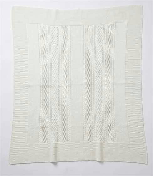 Center Braided Knit Blanket