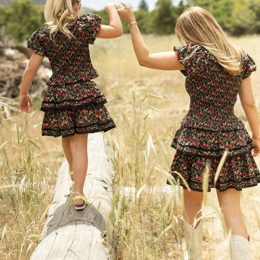 Annalise Top in Obsidian Vintage Poppies
