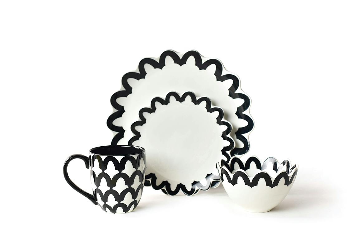 Black Arabesque Scallop 4 Piece Place Setting