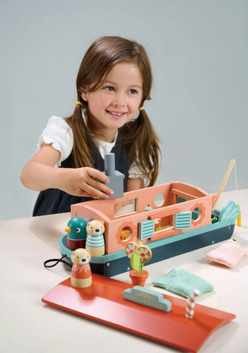 Little Canal Boat