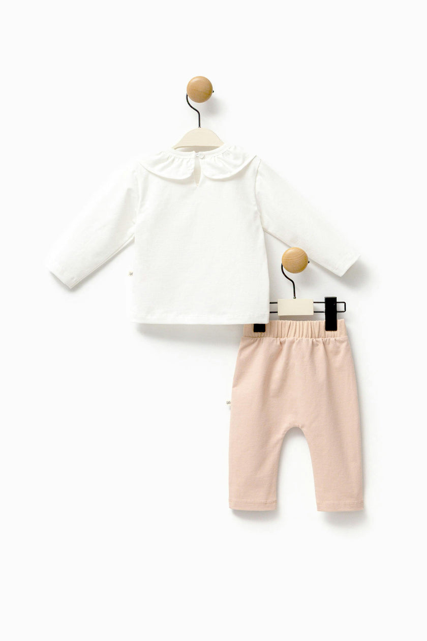 White Fox Graphic Outfit
