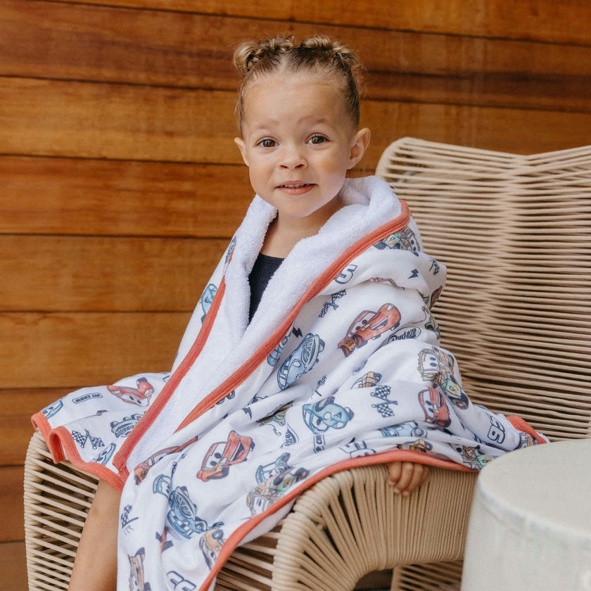 Premium Big Kid Hooded Towel - Disney Pixar Cars