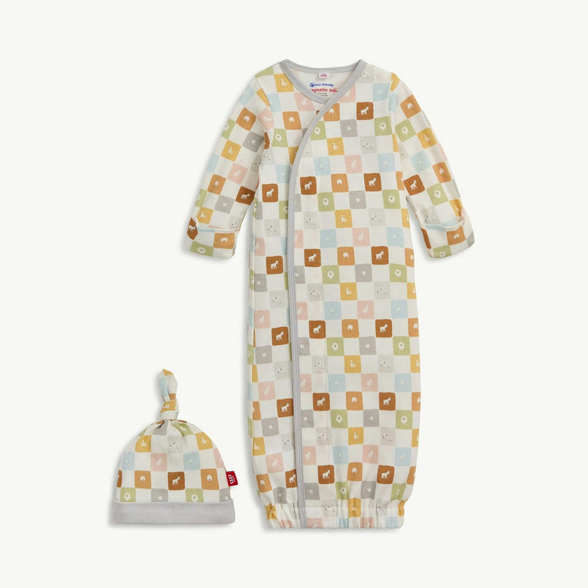 Magnetic Gown & Hat Set CHECKMATE