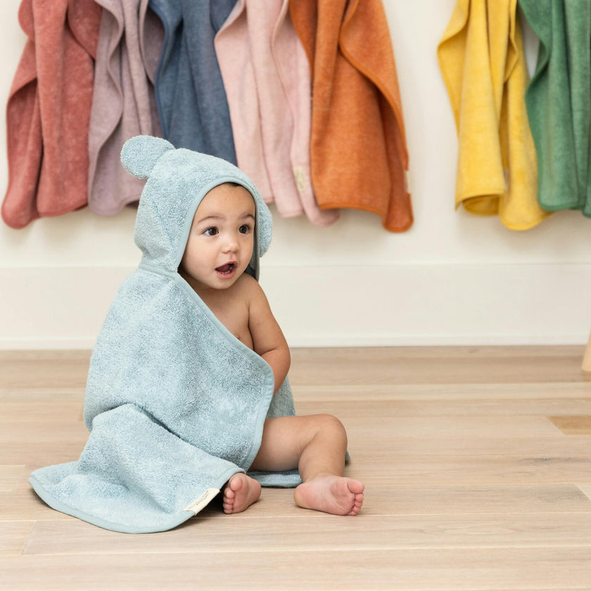 Hooded Towel + Wash Mitt Set Fog