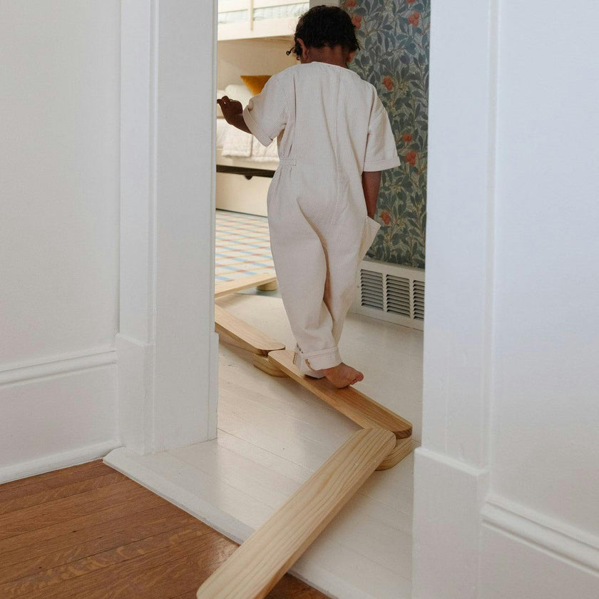 Acrobat | Balance Beam