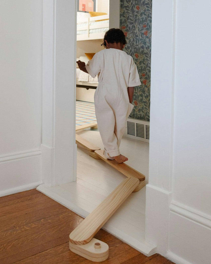 Acrobat Balance Beam