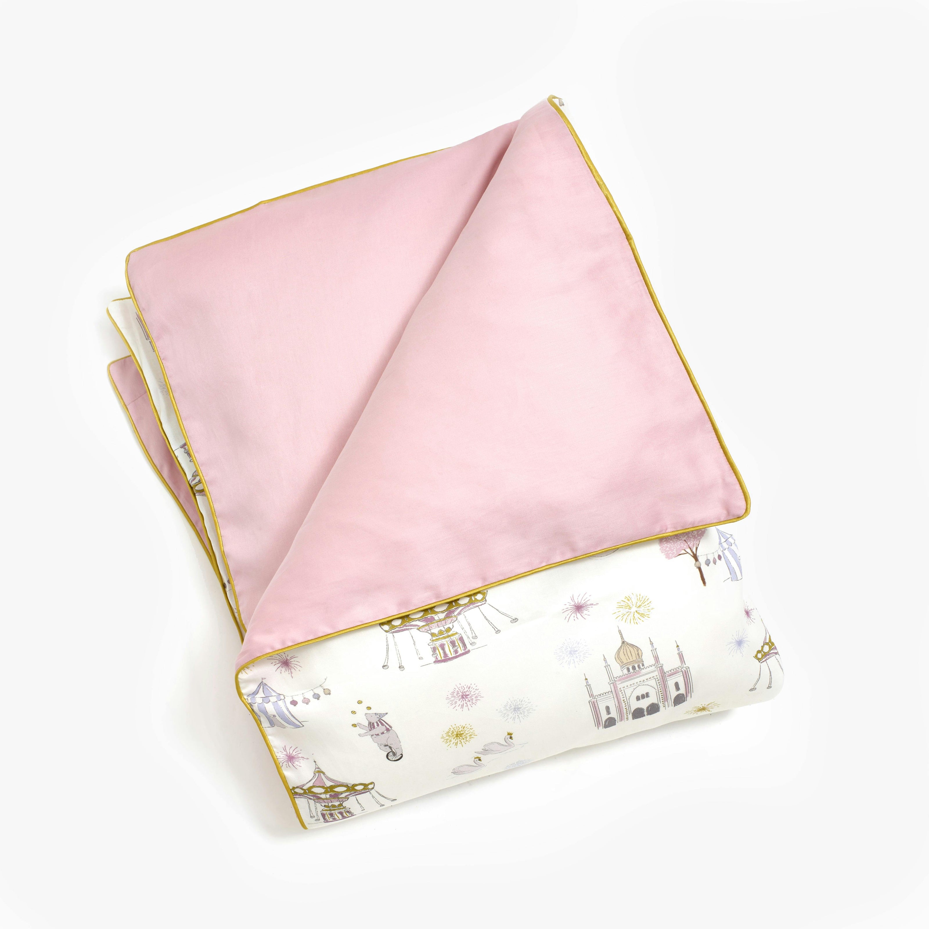 Adventures in Wonderland Baby Duvet Set