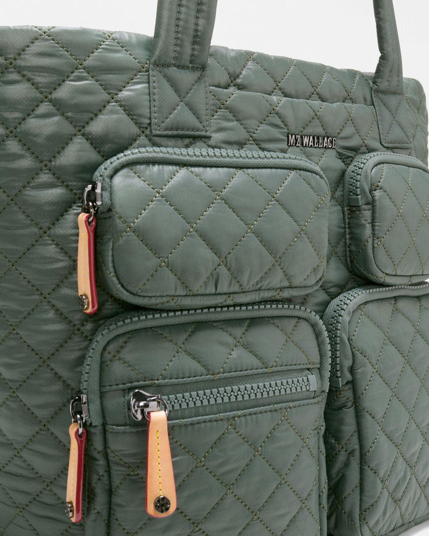 Juniper Medium Metro Travel Tote
