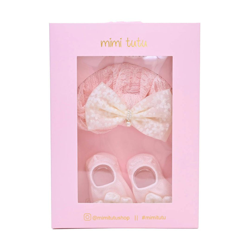 Pink and Ivory Flower Gift Set