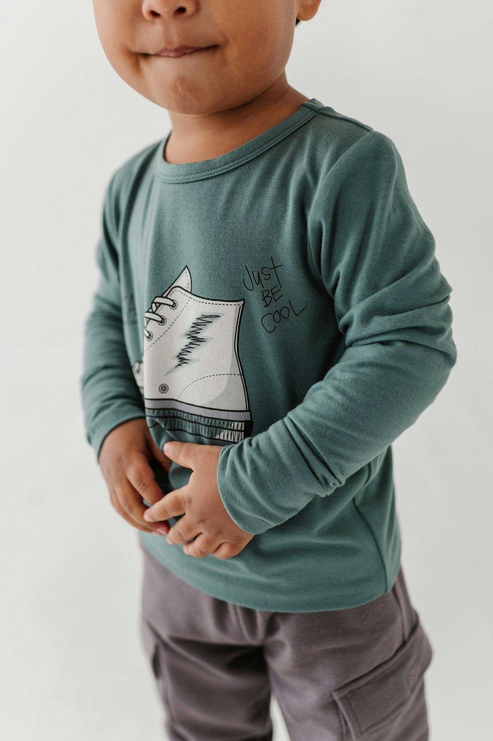Boys Long Sleeve Tee in Sneaker