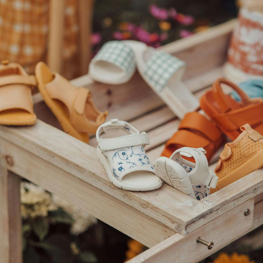 Play Sandal - Scandi Floral