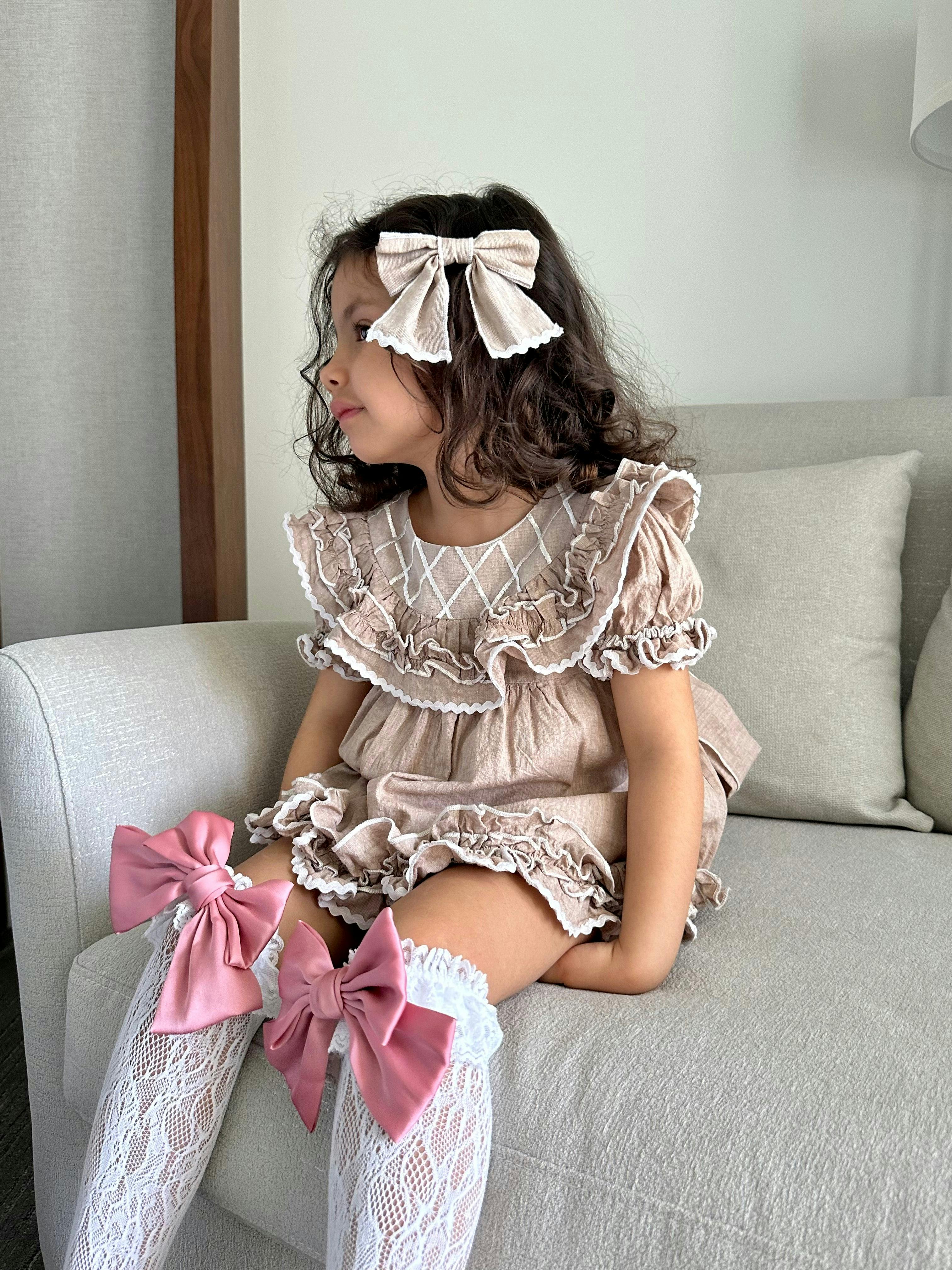 Ashlyn Linen Petite Hair Bow