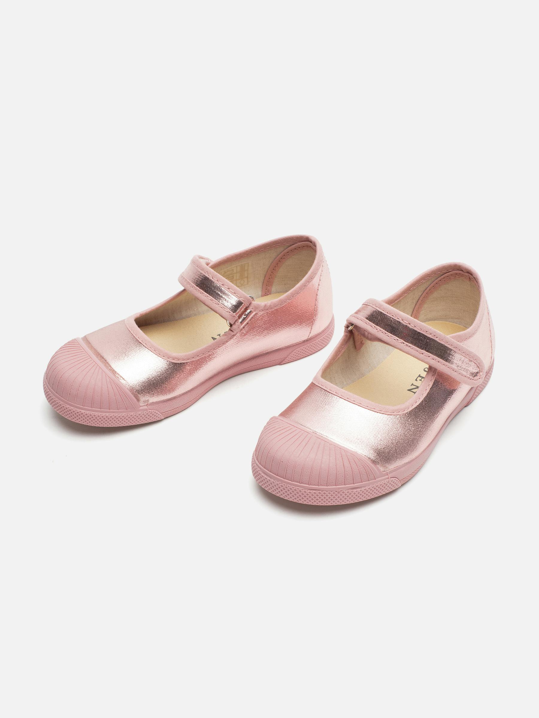 Mika Pink