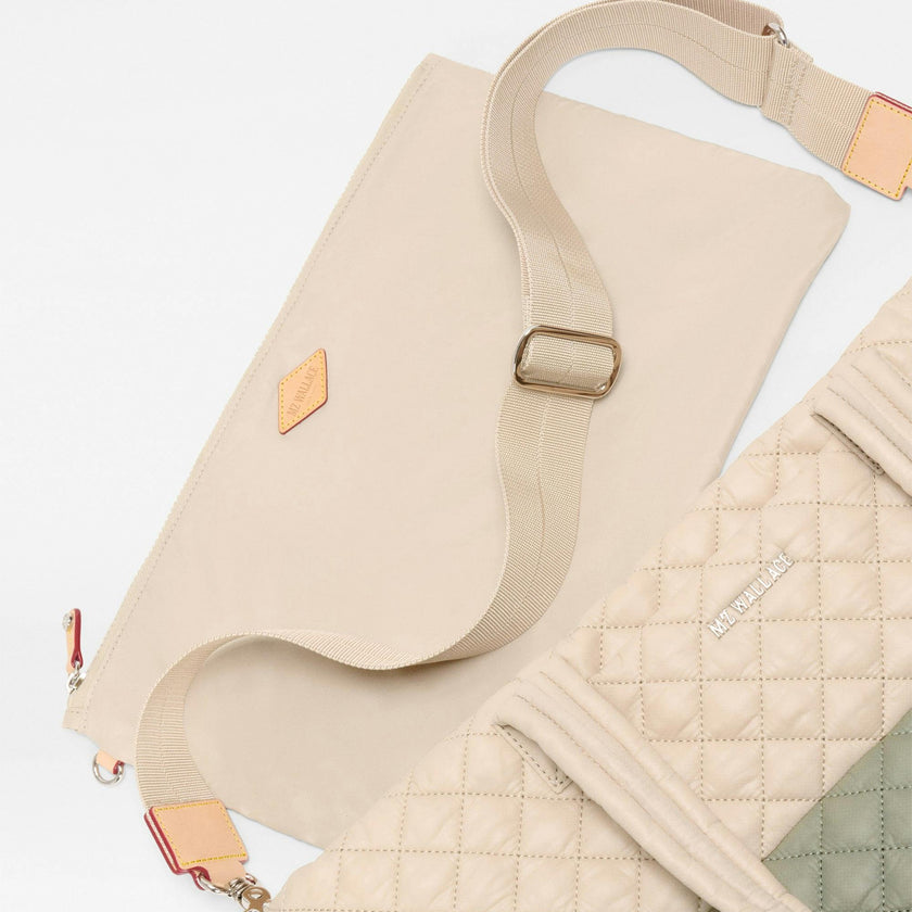Agave Green/Buff Medium Metro Tote Deluxe II