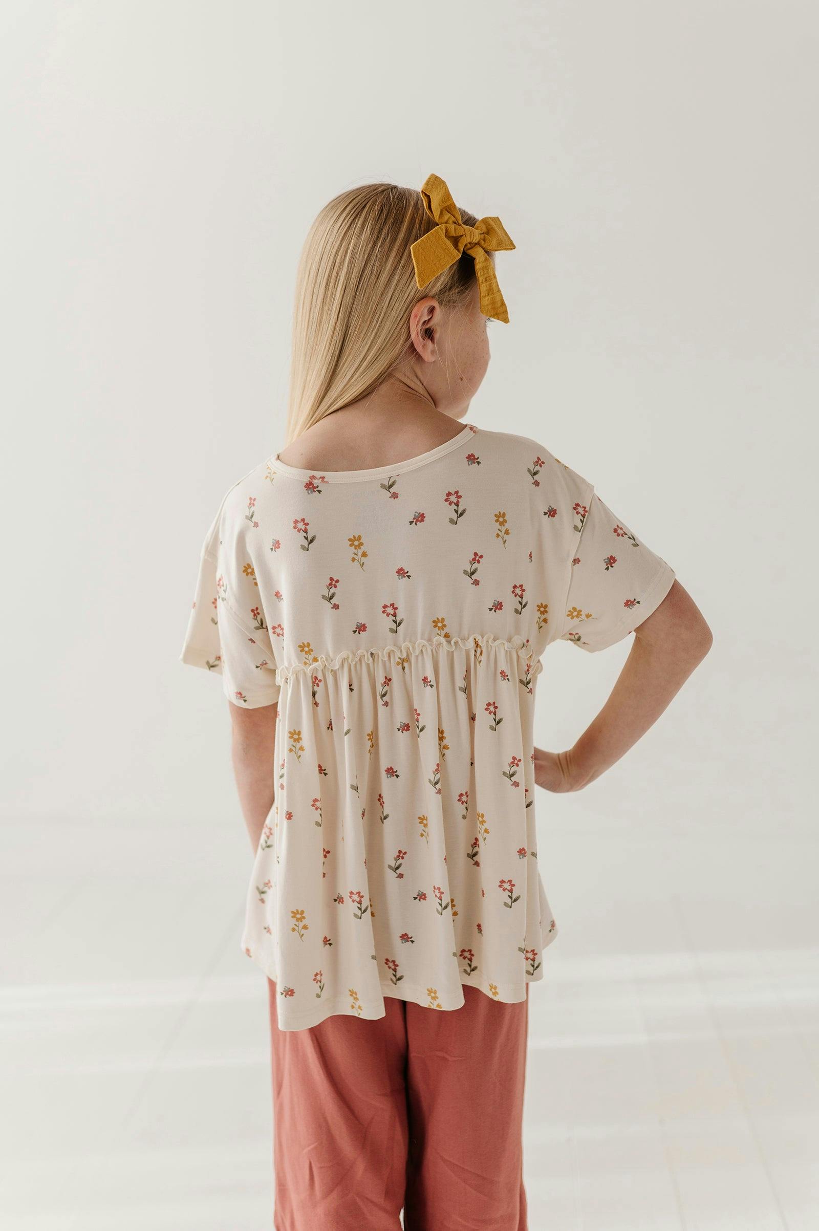 Girls Loose Short Sleeve Top in Rose Cloud