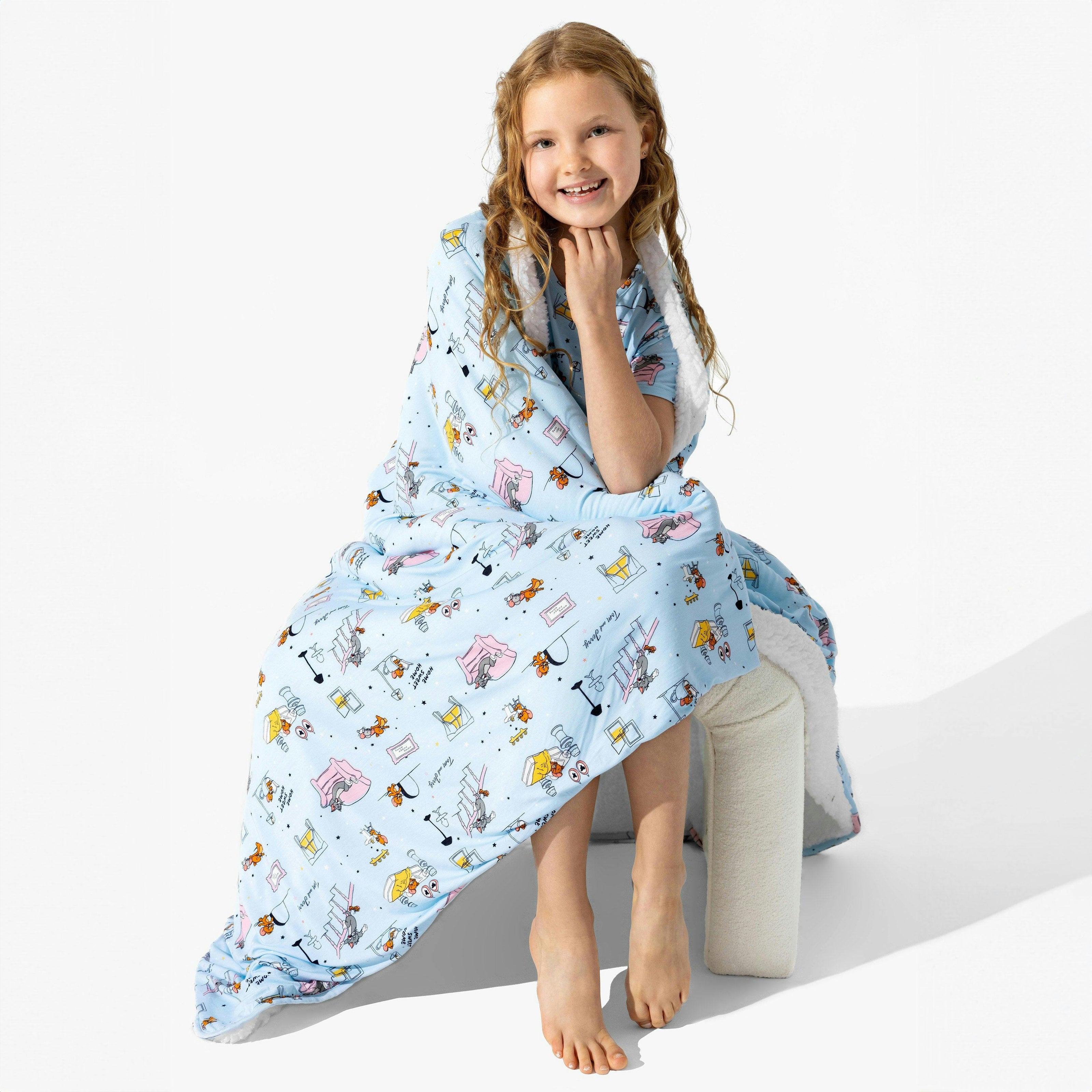 Tom & Jerry: Home Sweet Home Bamboo Sherpa Blanket