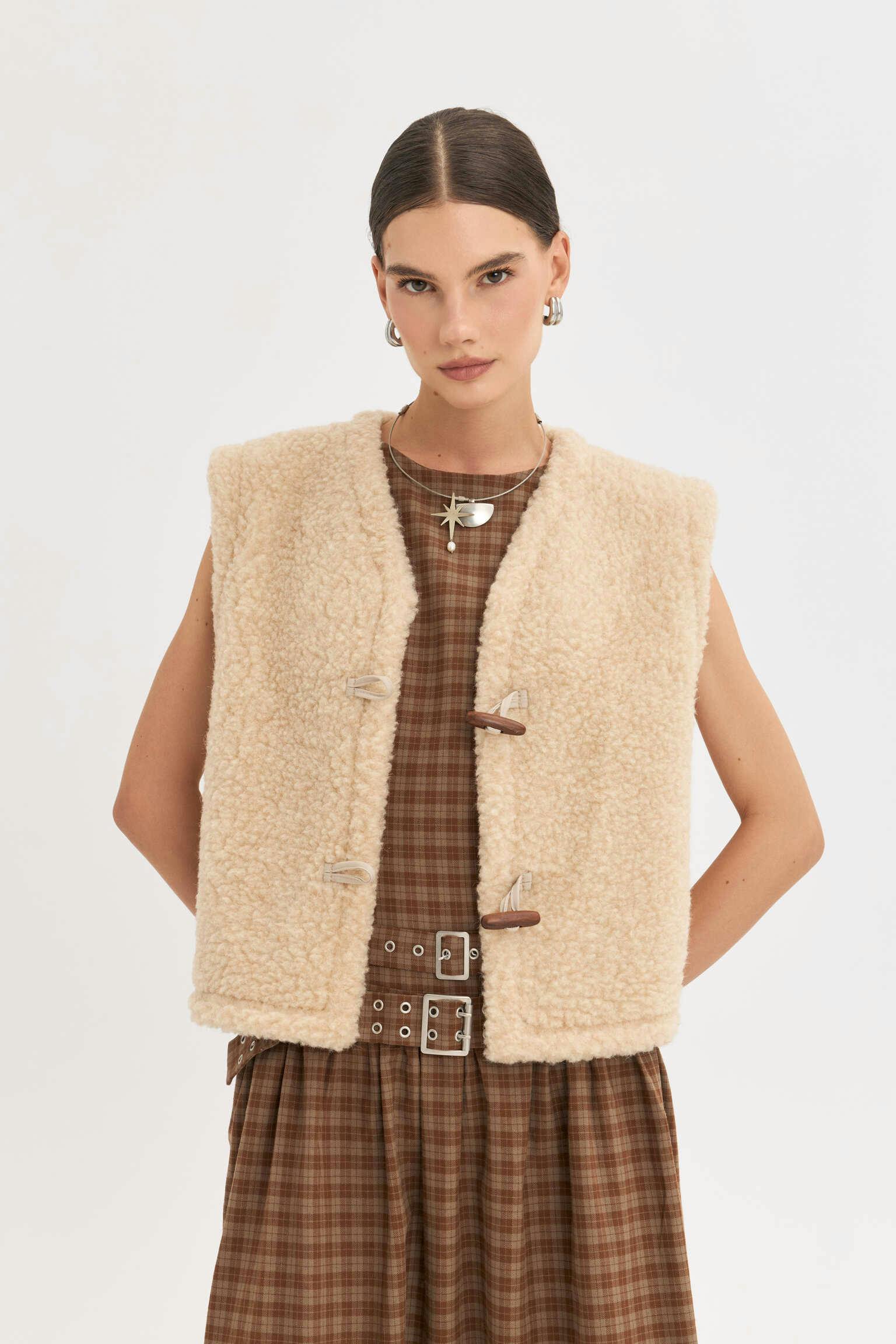 merino wool vest - almond