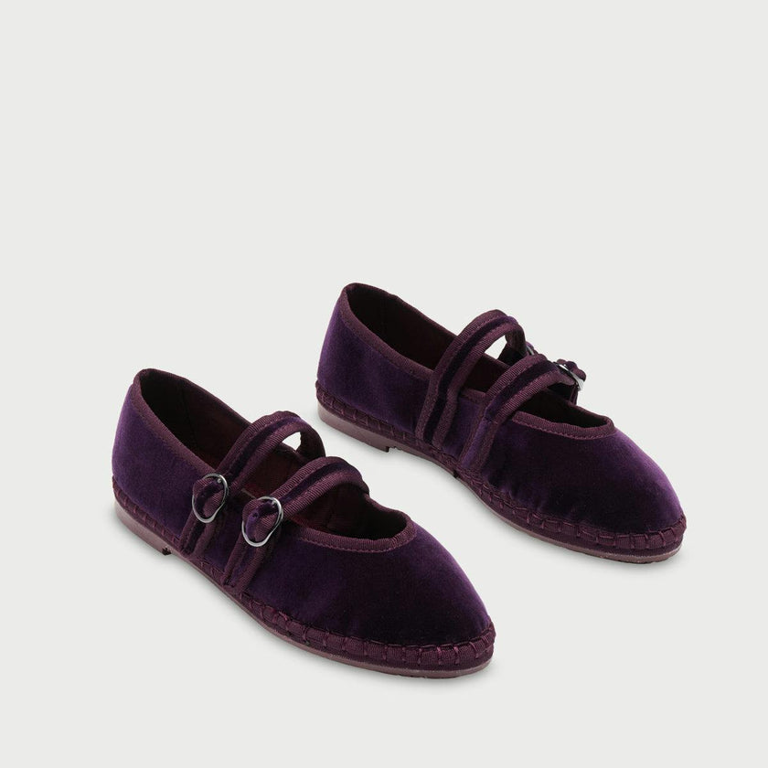 Claire Aubergine