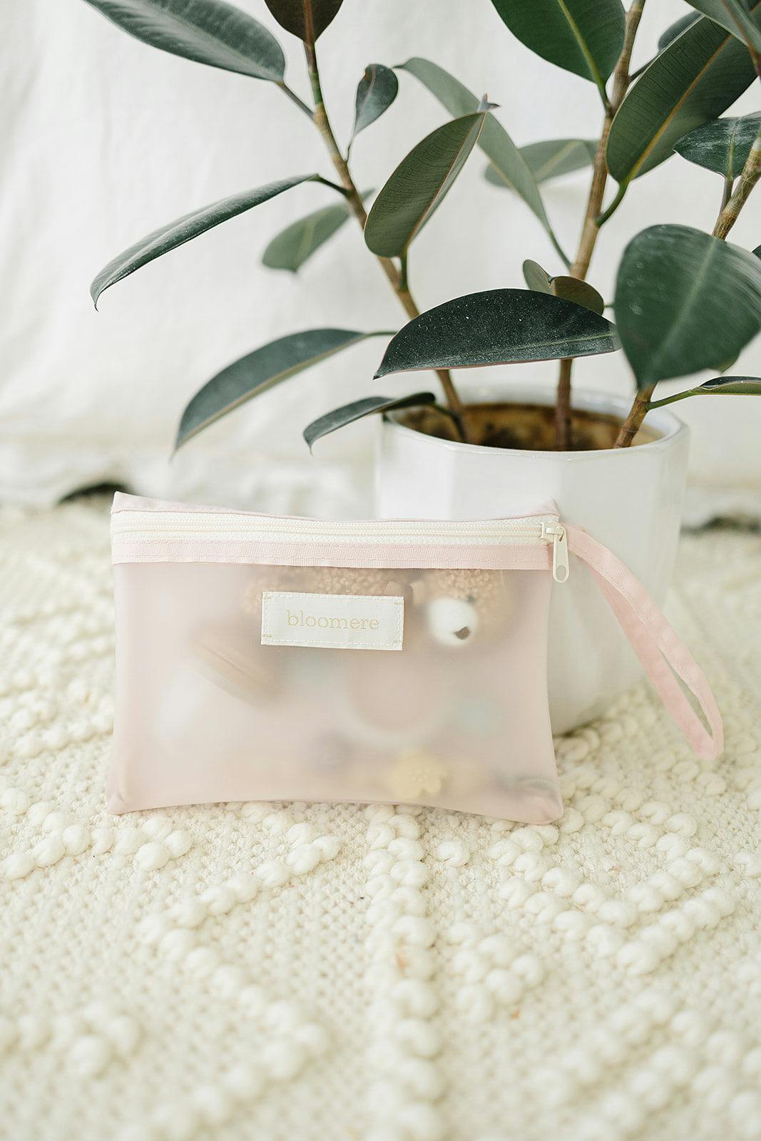 Small Pouch (Link Pink and Navy)