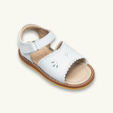 Toddler Classic Scallop Sandal | White Leather