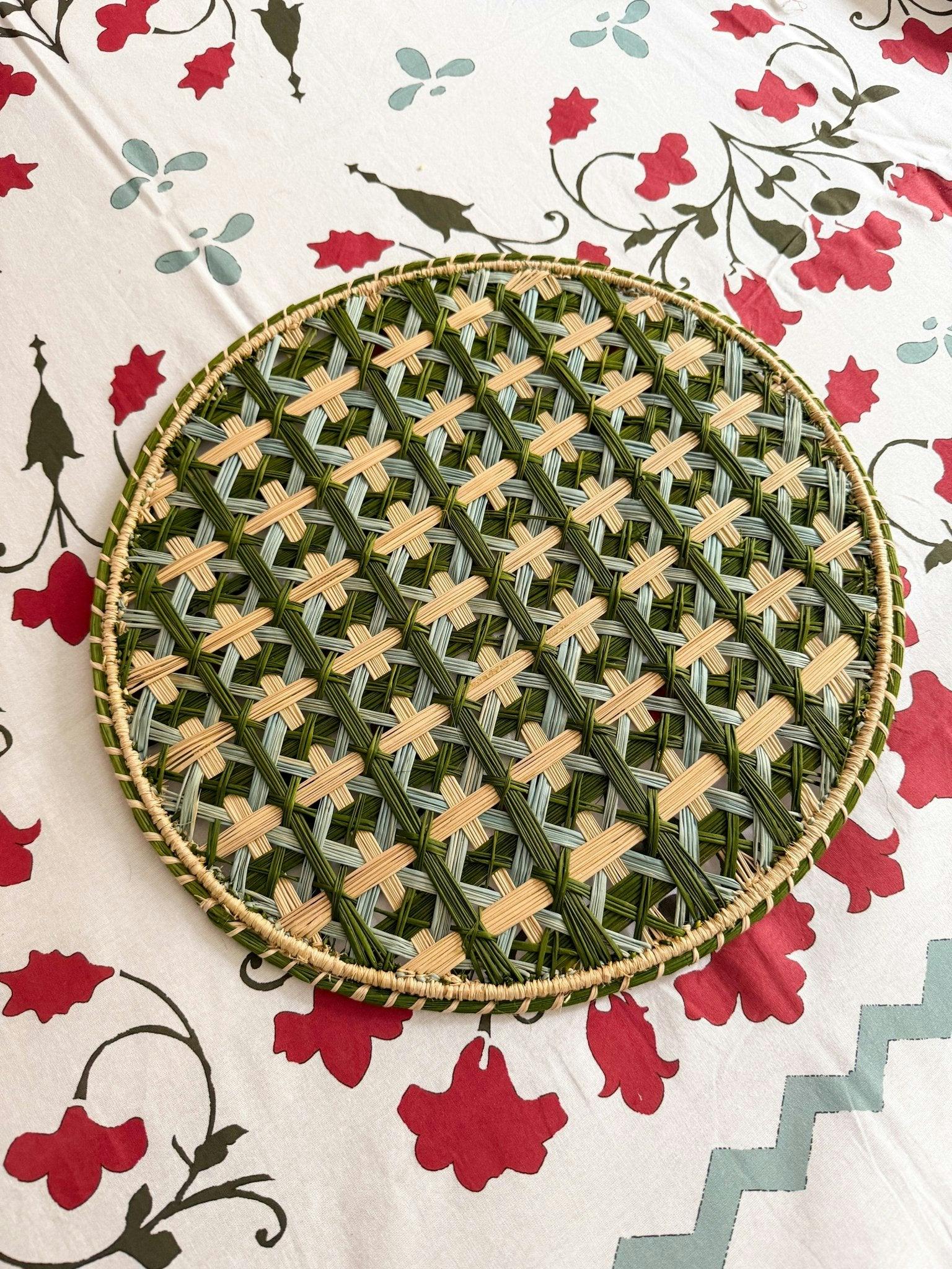 Set of 4 Handwoven Lido Verde Chargers