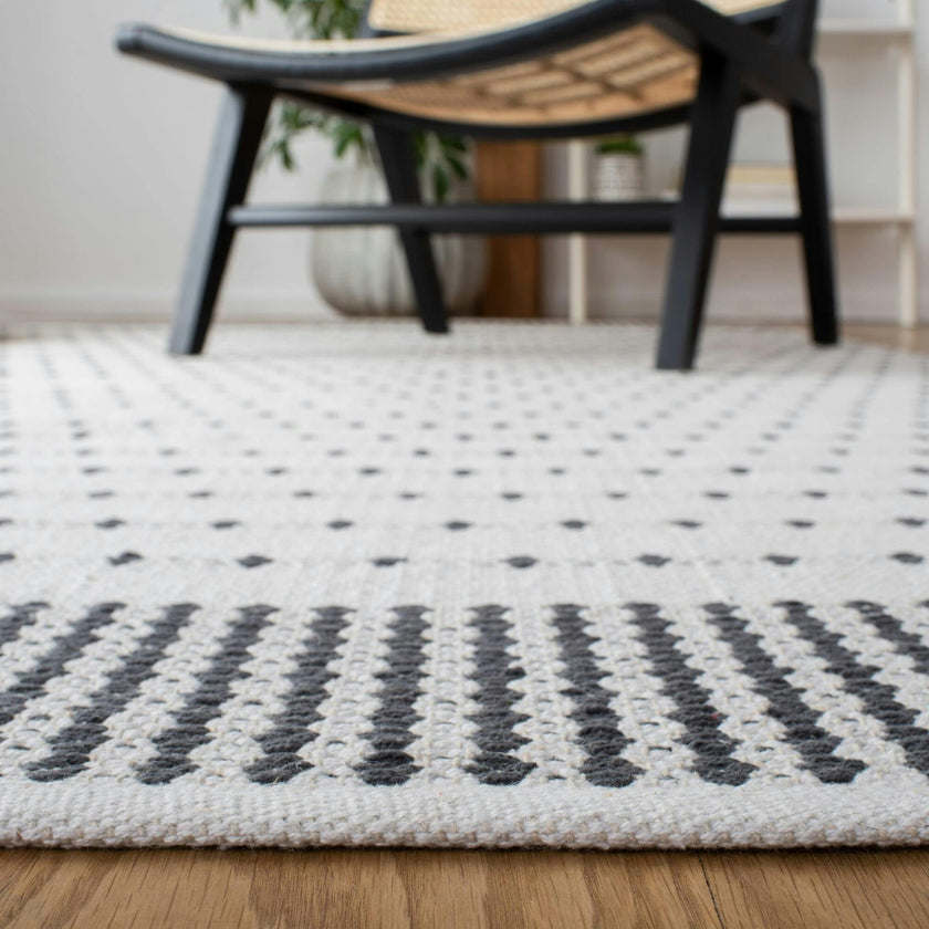 Montauk Dottie Rug, Grey