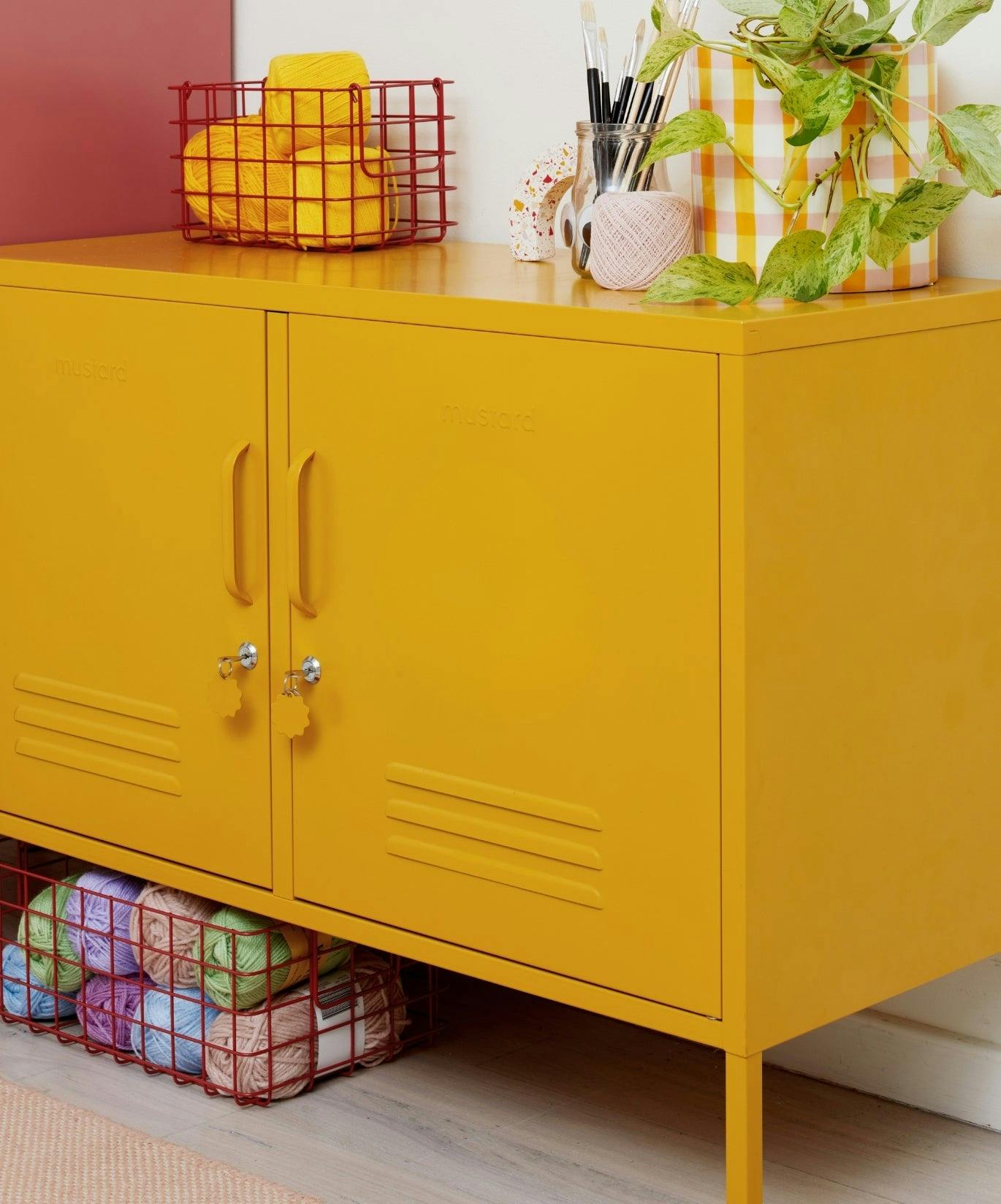 The Lowdown in Mustard
