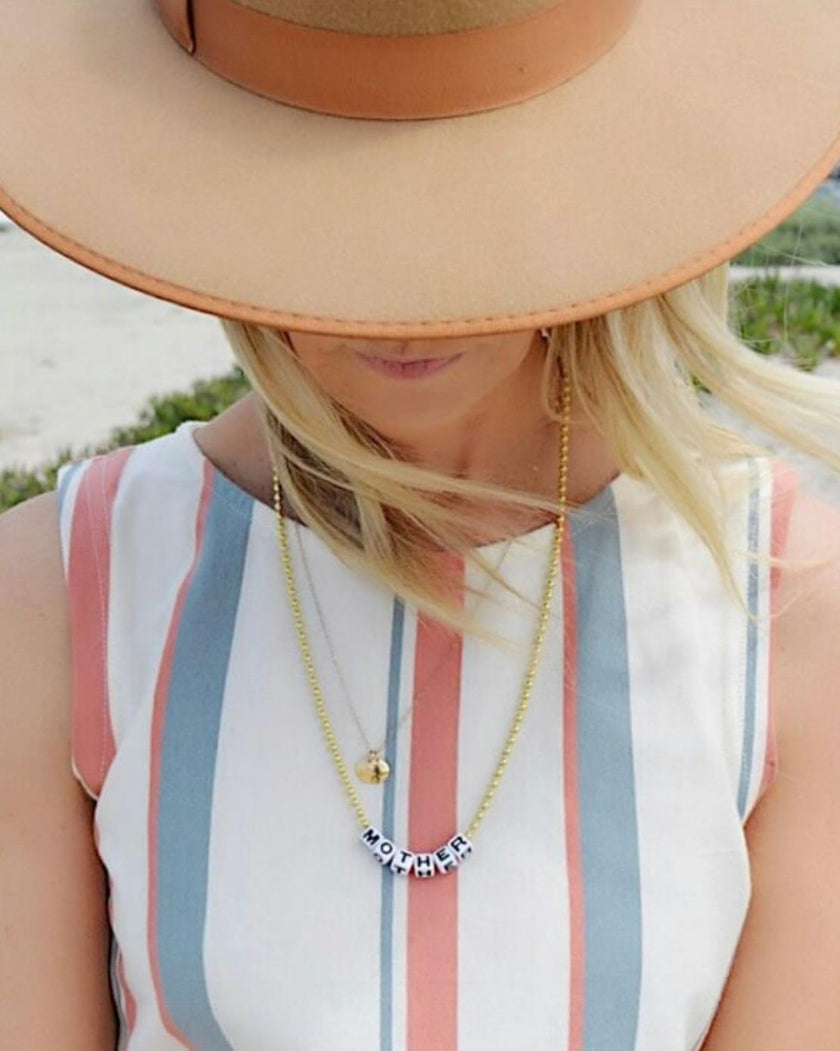 MOTHER NECKLACE