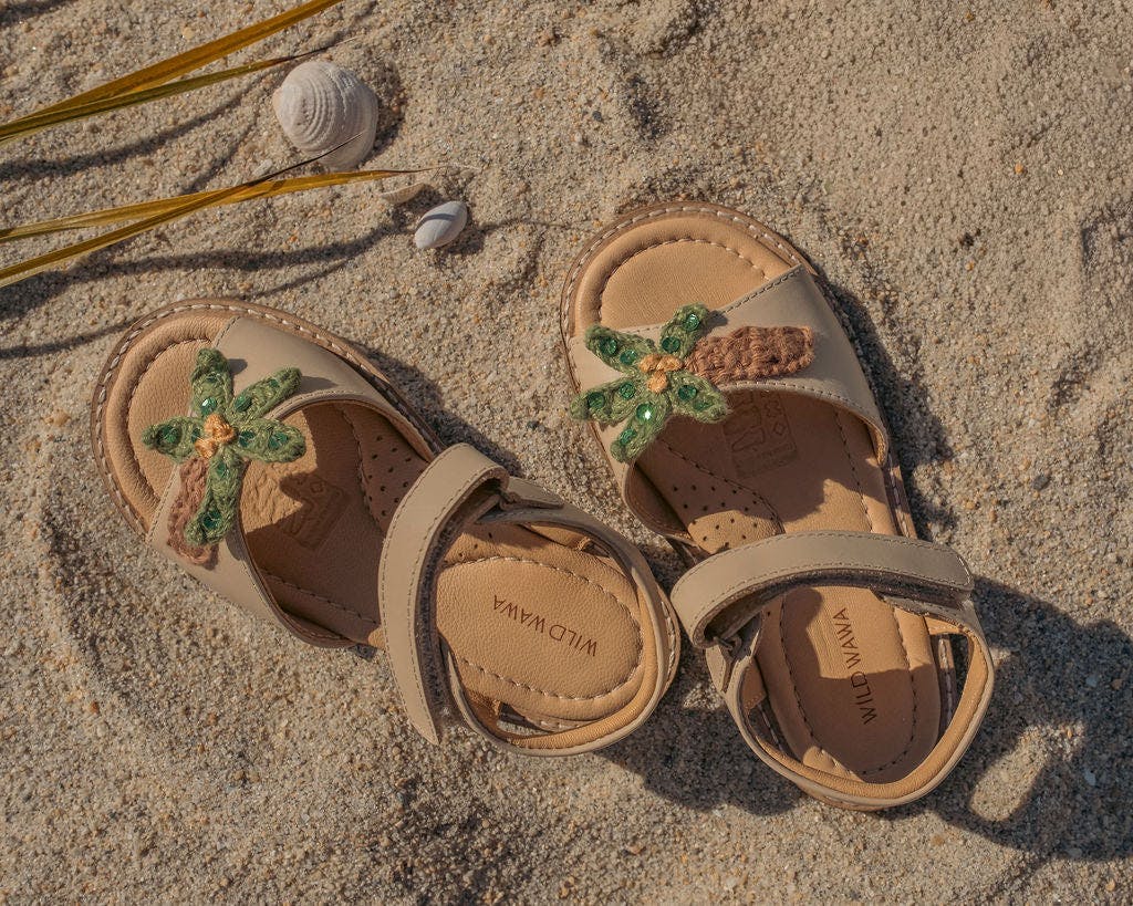 Palm Sandals in Cherry