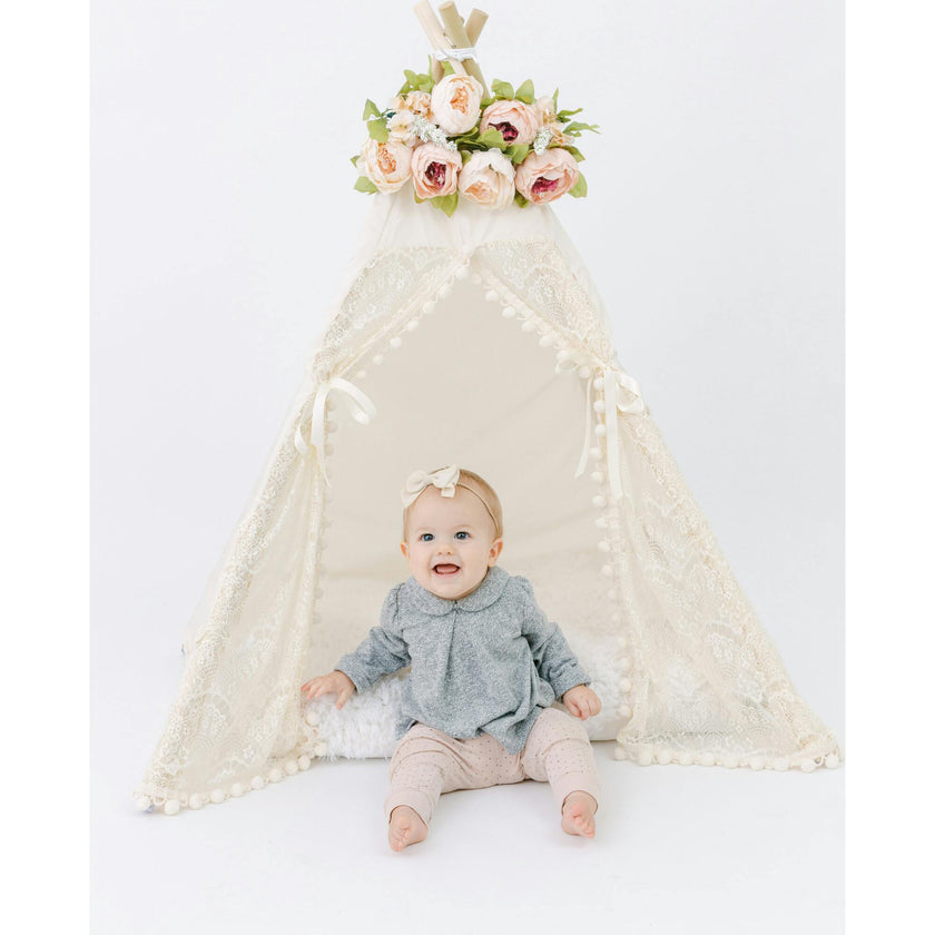 Itty Bitty Lace Play Tent