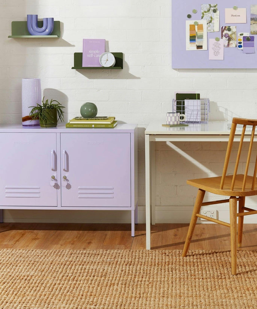 The Lowdown in Lilac