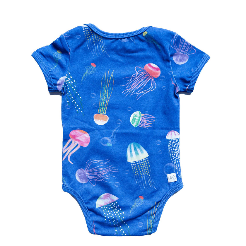 Wren Print Short Sleeve Snap Body