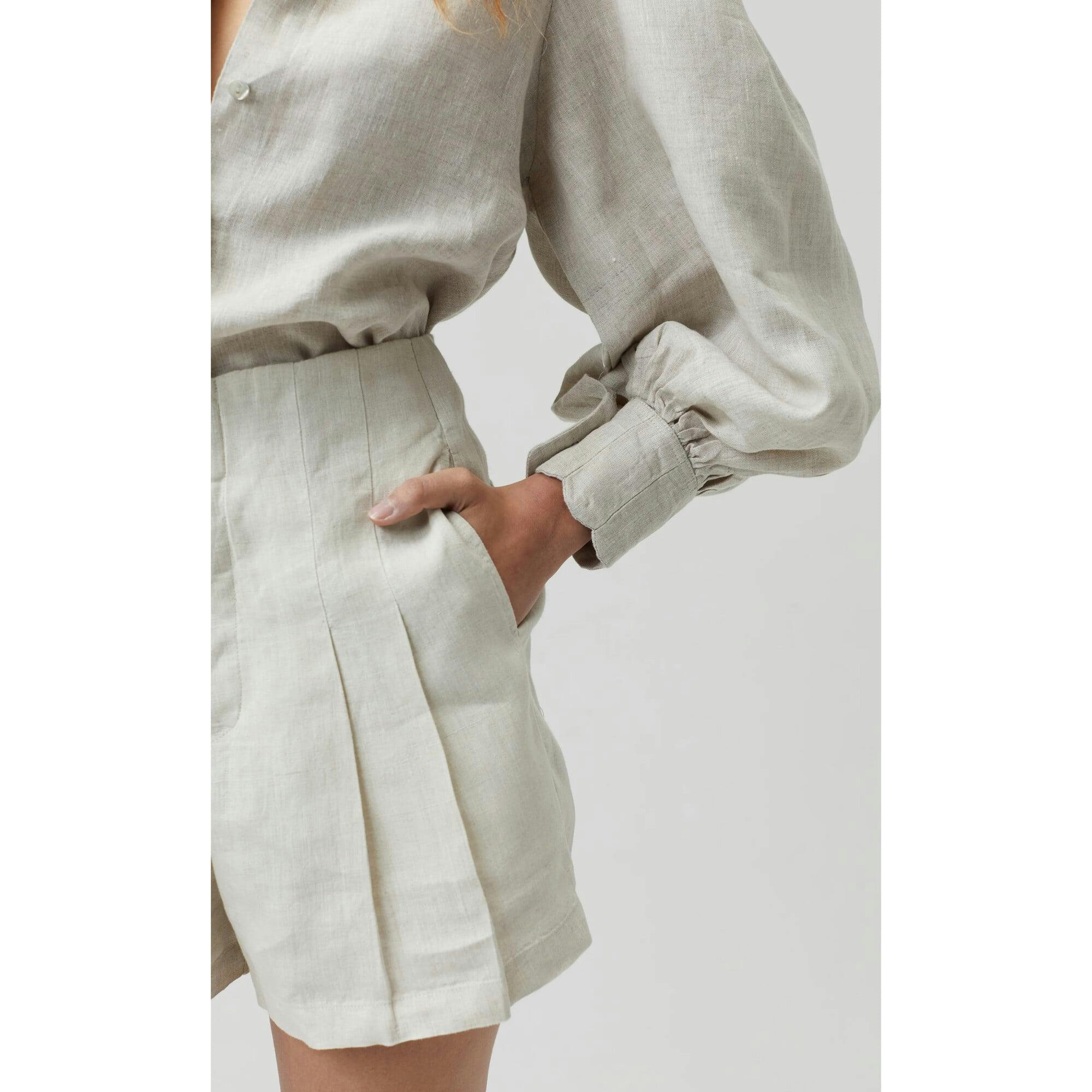 Frida Linen Shorts - Black