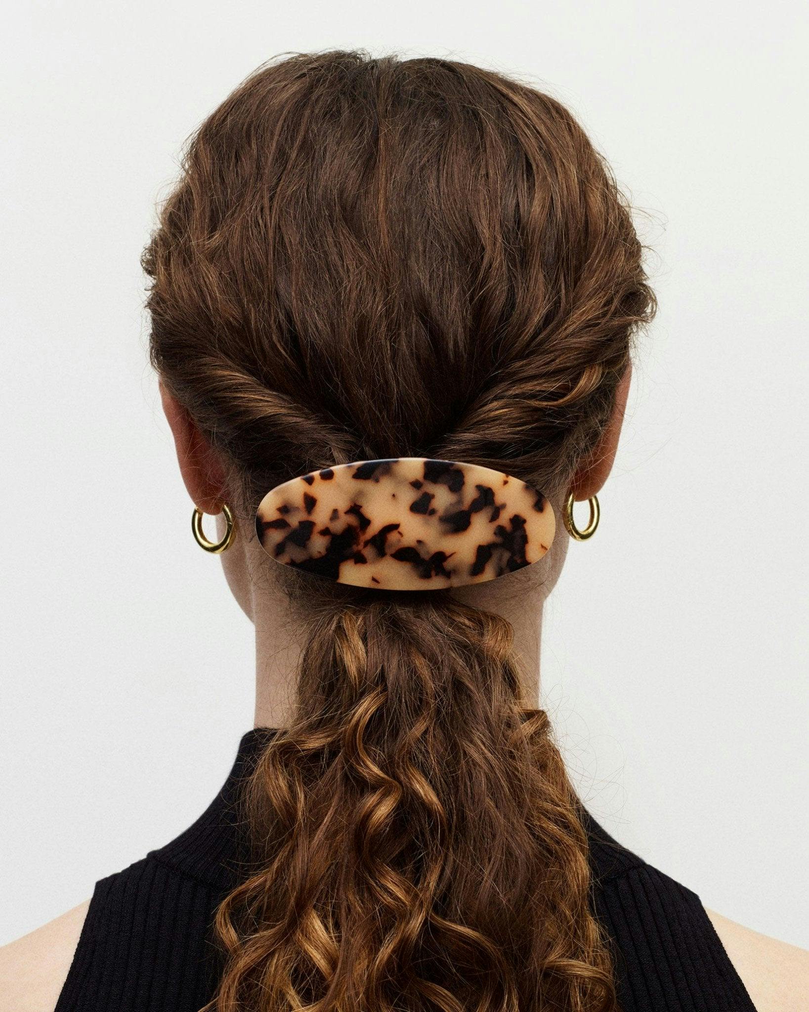 Jumbo Oval Barrette in Black Matte