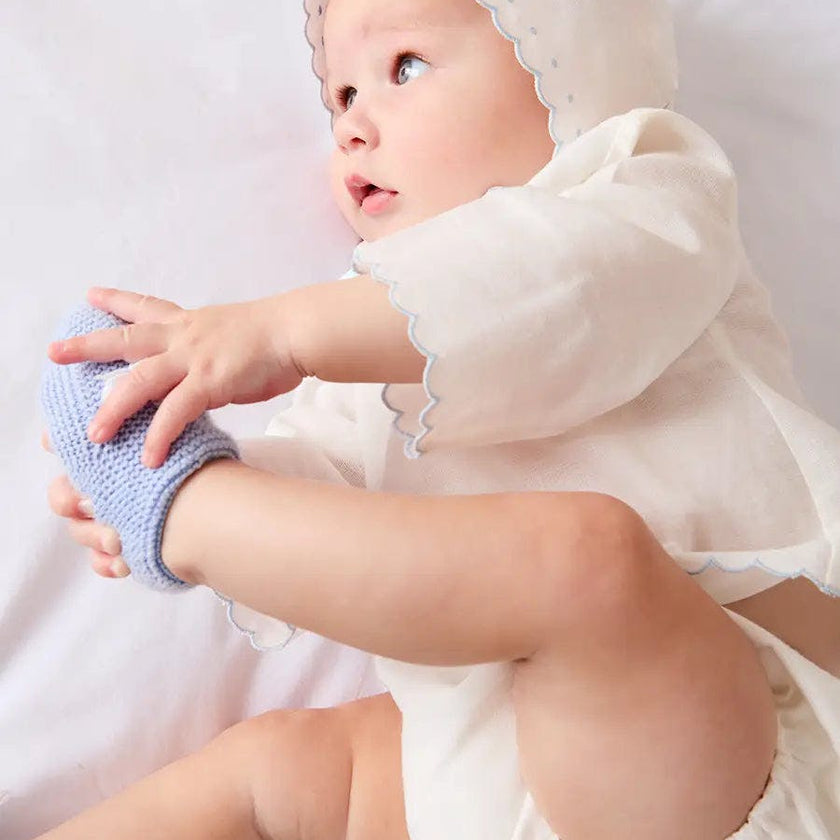 Scallop Edge Embroidered Bonnet in Blue (S-L)