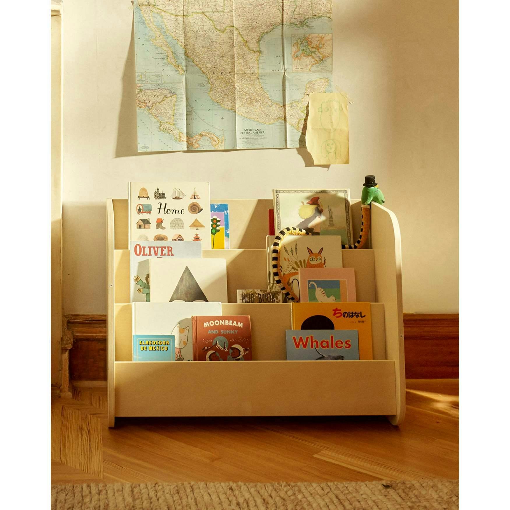 Montessori Bookshelf