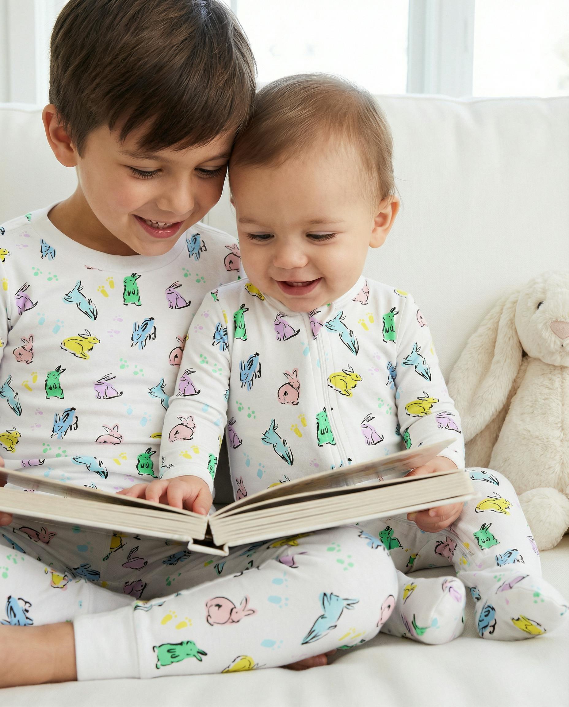 The Organic Long Sleeve Pajama Set [Bunny Hop]