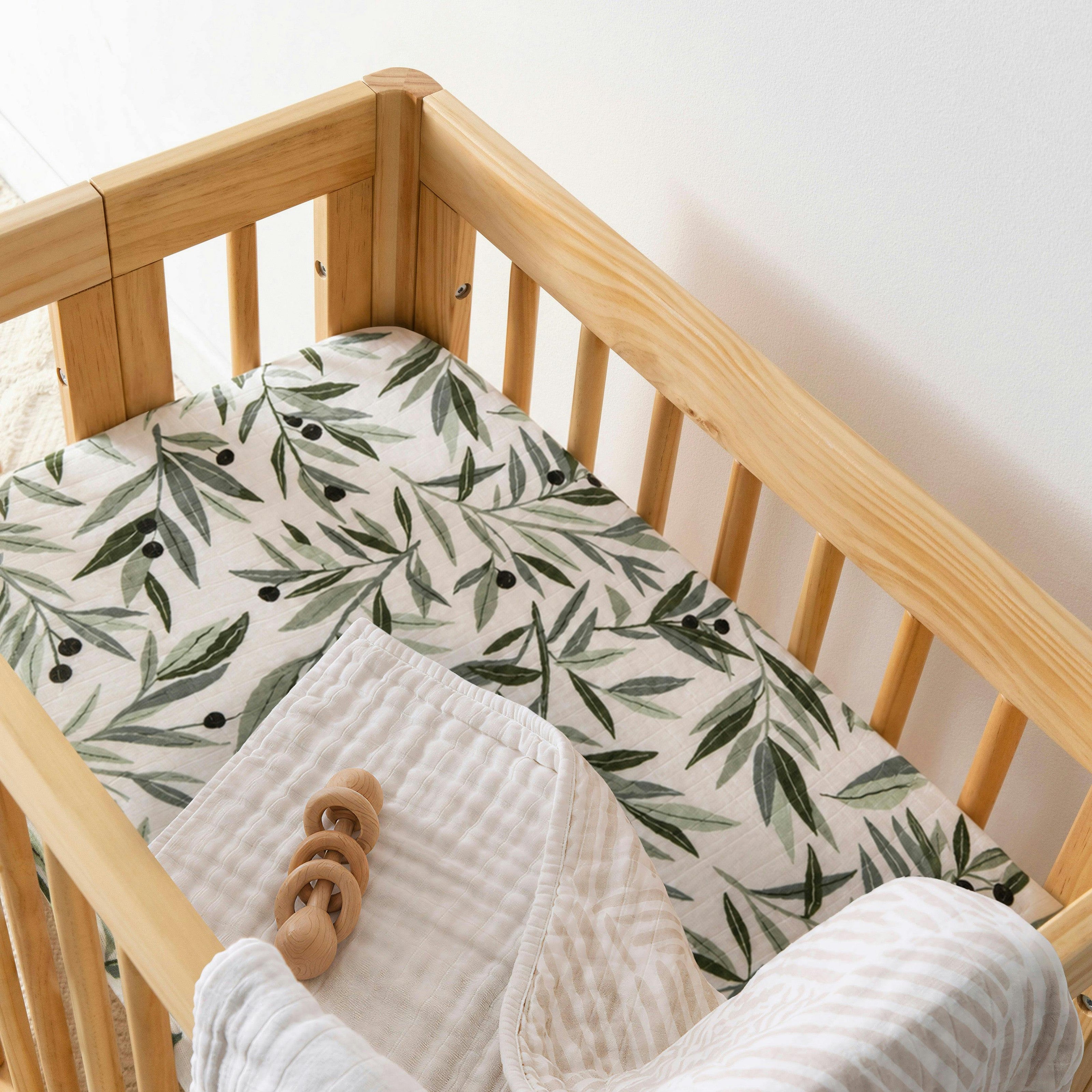 Babyletto All-Stages Bassinet Sheet in GOTS Certified Organic Muslin Cotton