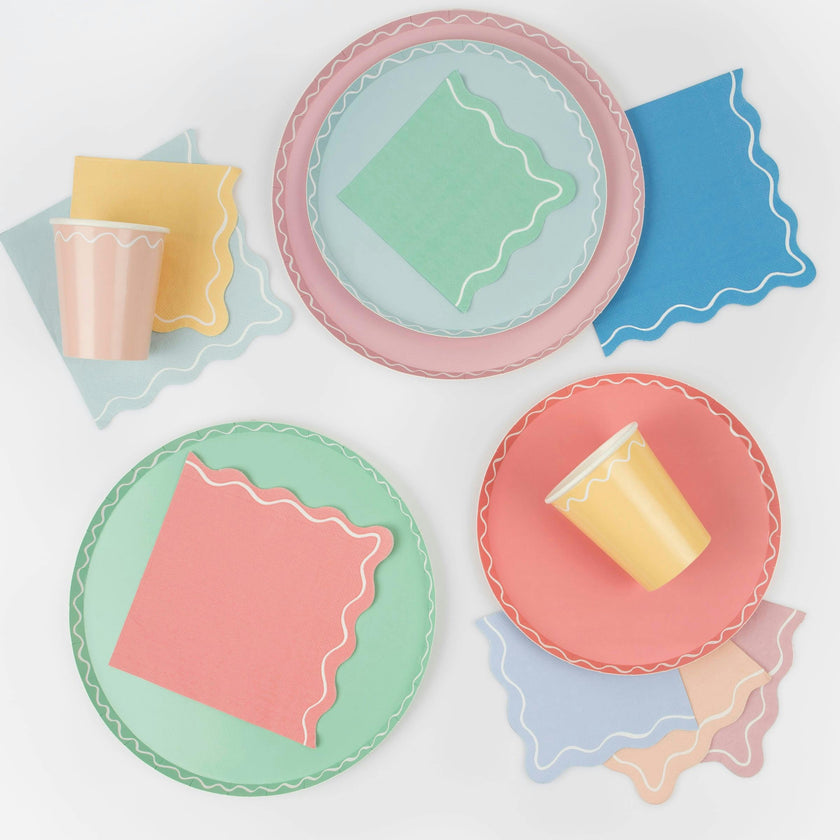 Mixed Wavy Line Side Plates