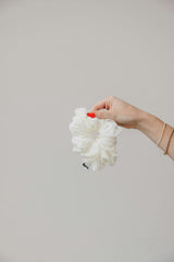 OVERSIZED SCRUNCHIE