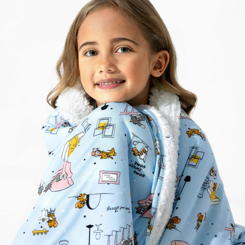 Tom & Jerry: Home Sweet Home Bamboo Sherpa Blanket